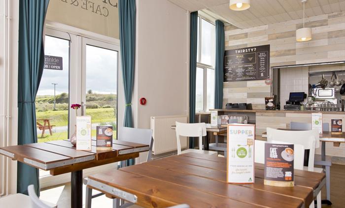 Cafe & Dining Room